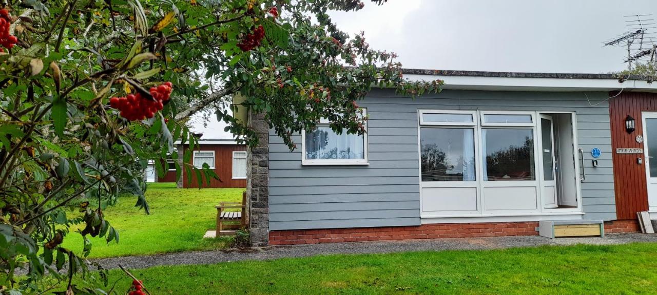 Sheena'S Dartmouth Chalets エクステリア 写真