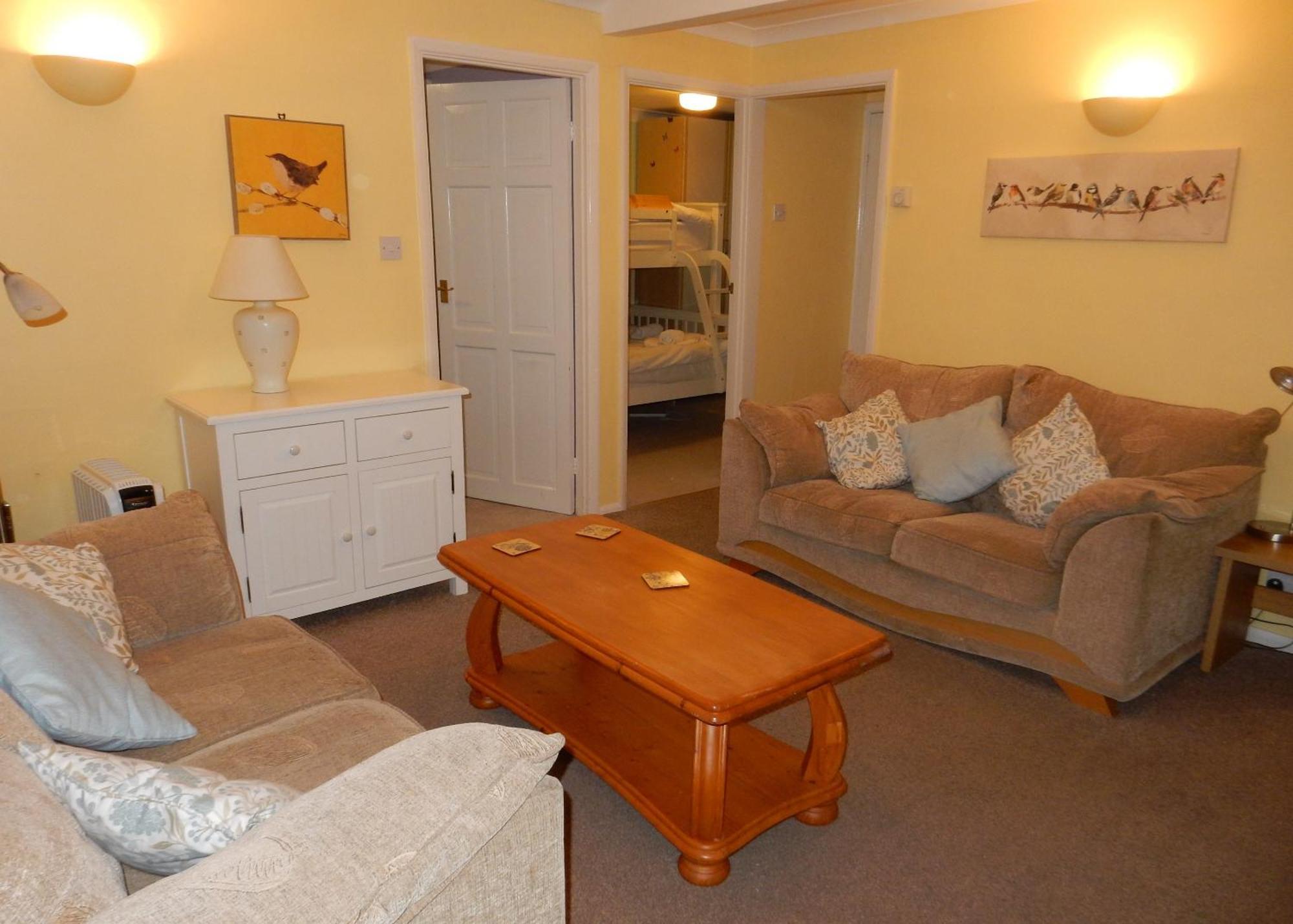 Sheena'S Dartmouth Chalets エクステリア 写真