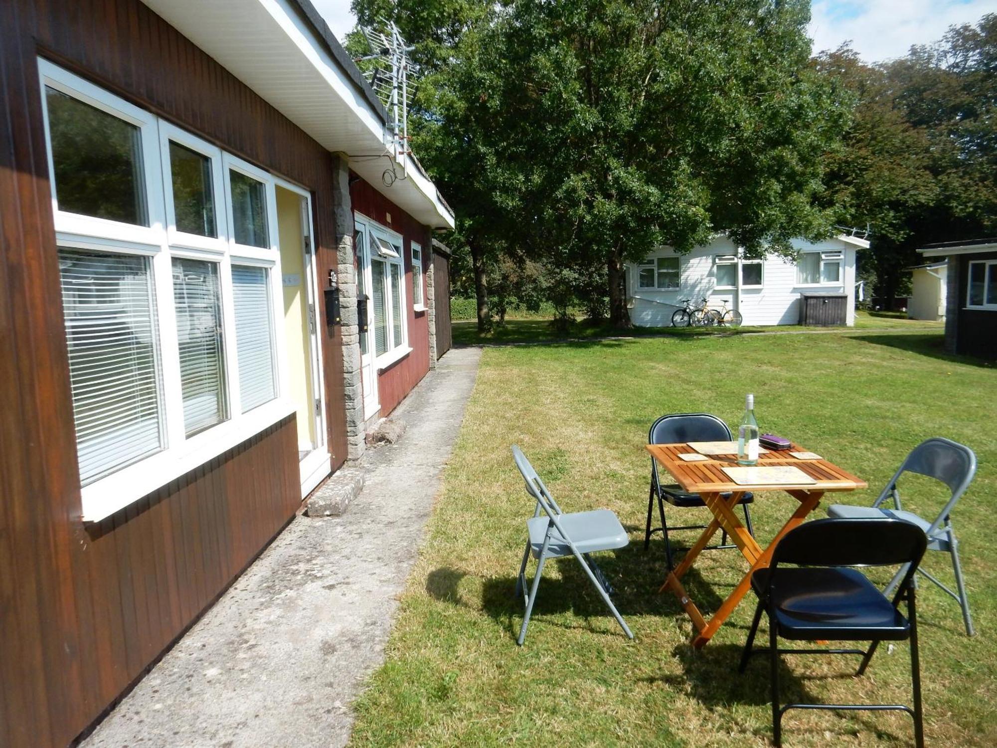 Sheena'S Dartmouth Chalets エクステリア 写真